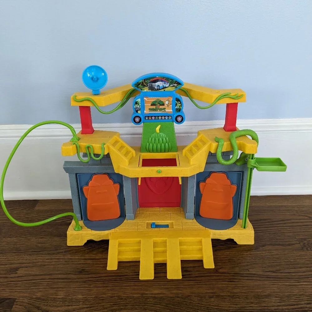 ⭐ Paw Patrol Monkey Temple & Tracker + Vehicle